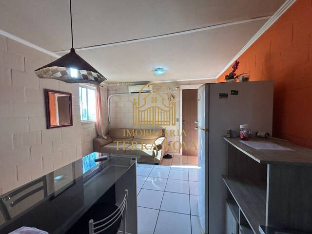 #99 - Apartamento para Venda em Porto Alegre - RS